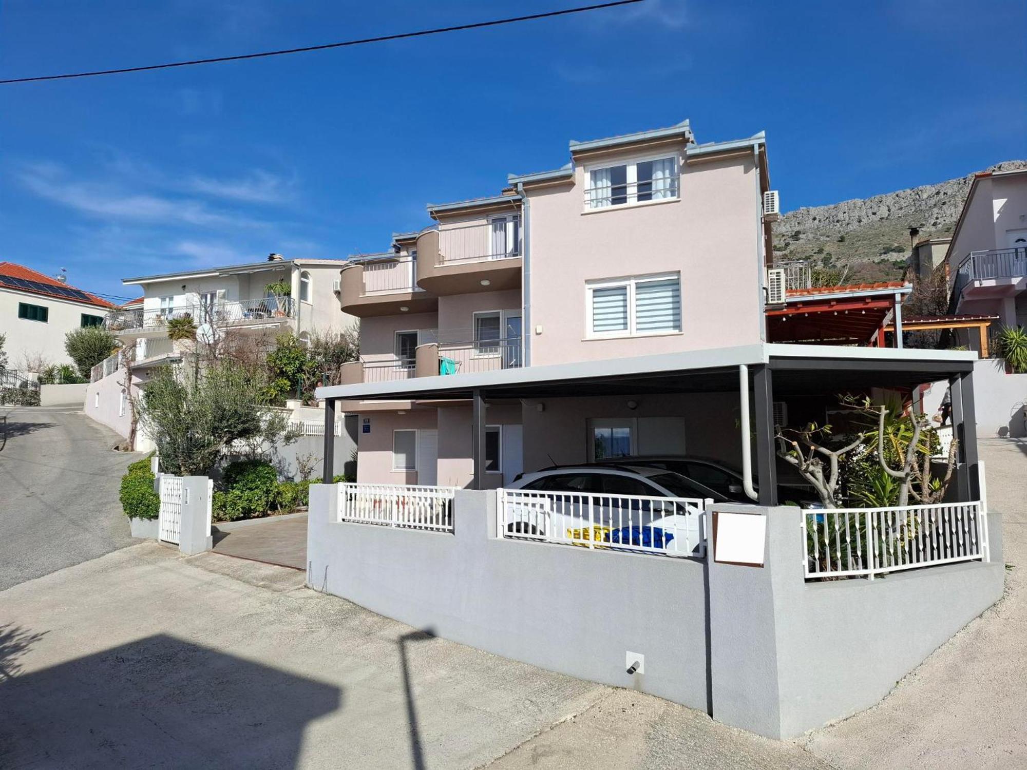 Apartment Ante Dugi Rat Bagian luar foto